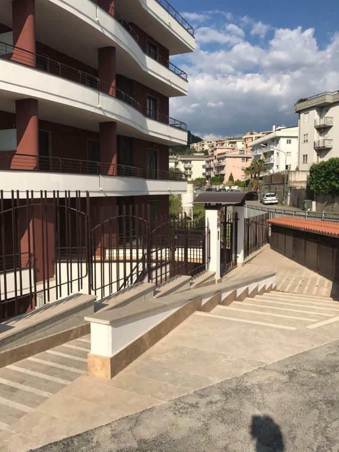 B&B Panoramica 33 Salerno Bagian luar foto