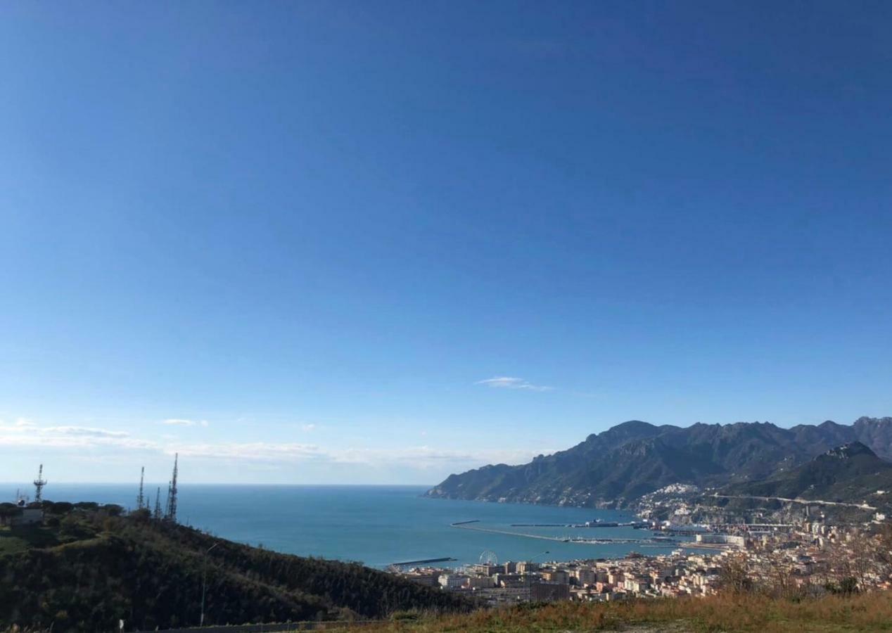 B&B Panoramica 33 Salerno Bagian luar foto